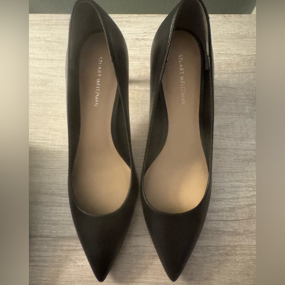 Stuart Weitzman Black Pointed Toe Heels
